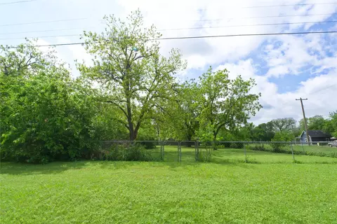 714 Potter St, Gainesville, TX 76240
