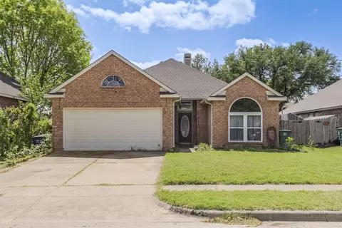 2729 Clovermeadow Dr, Fort Worth, TX 76123