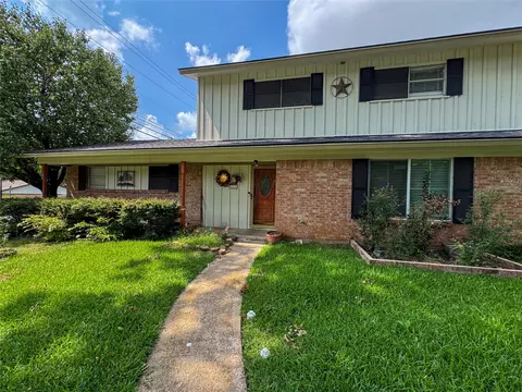 1213 Idlewood Dr, Sherman, TX 75092