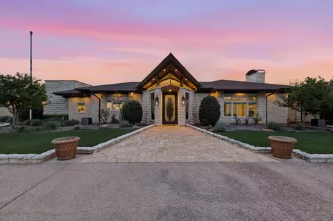 2200 Winthrop Hill Rd, Argyle, TX 76226