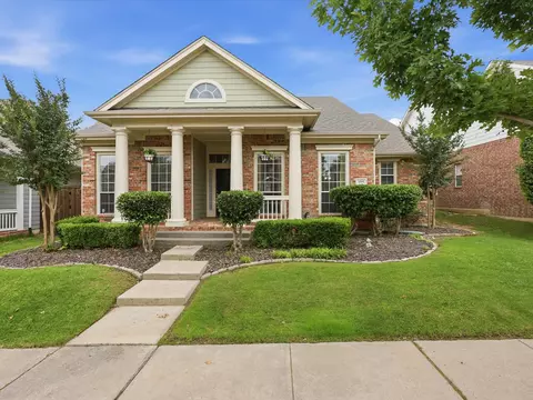 1740 Ivy Ln, Carrollton, TX 75007