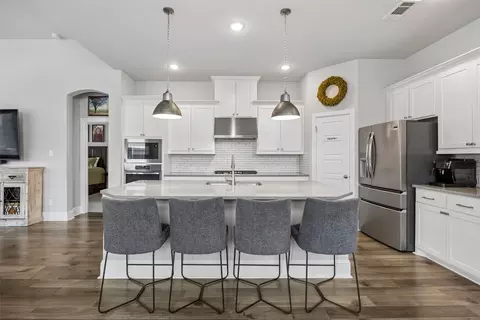 Kitchen - 2012 Crescent St, Aledo, TX 76008 photo 1 of 5