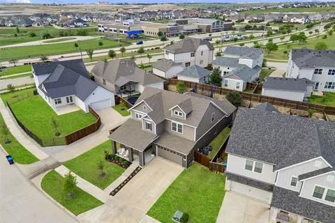 View/Area - 2012 Crescent St, Aledo, TX 76008 photo 1 of 4