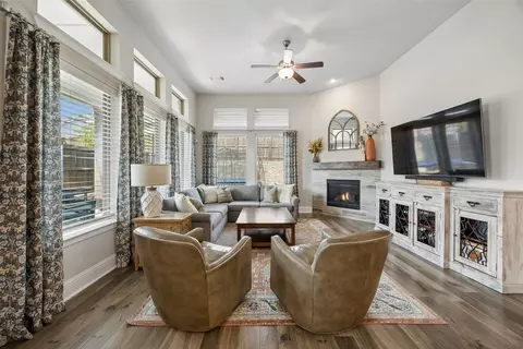 Living - 2012 Crescent St, Aledo, TX 76008 photo 1 of 4
