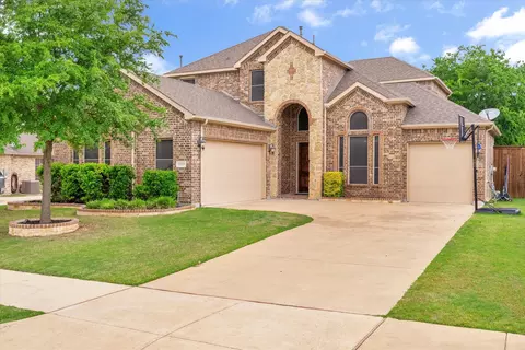 3233 Burgundy Ln, Midlothian, TX 76065
