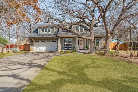 907 Cherry St, Graham, TX 76450