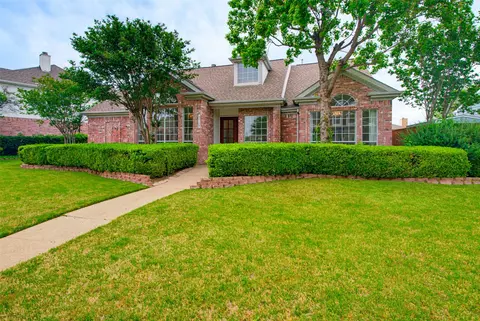 5718 Willowbrook Dr, Rowlett, TX 75088