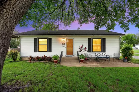 2433 N 42nd St, Waco, TX 76710