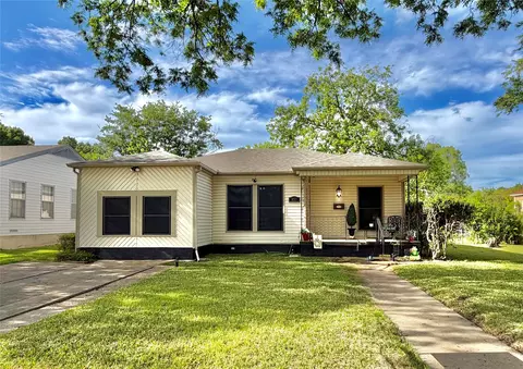 853 Holly Dr, Garland, TX 75040