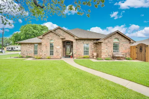 502 Main St, Maypearl, TX 76064