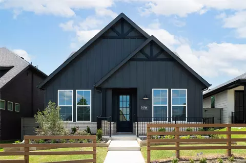 8744 Treeline Pkwy, Justin, TX 76247