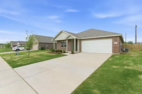 521 Jameson St, Springtown, TX 76082