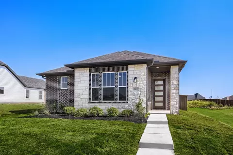 1812 Mann Rd, Forney, TX 75126