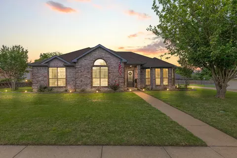 106 Brandon Ln, Forney, TX 75126