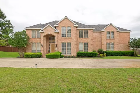 1119 Shallow Bend Dr, Desoto, TX 75115