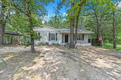 214 Wildflower Dr, Gun Barrel City, TX 75156