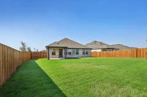 Exterior - 3708 Yarrow Dr, Argyle, TX 76226 photo 2 of 4