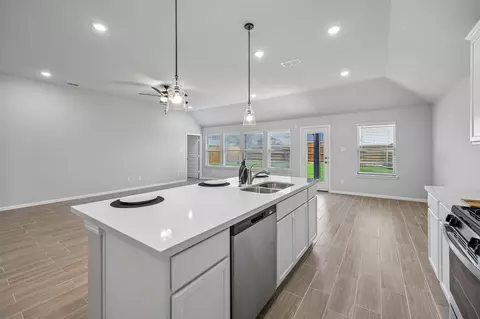 Kitchen - 3708 Yarrow Dr, Argyle, TX 76226 photo 2 of 6