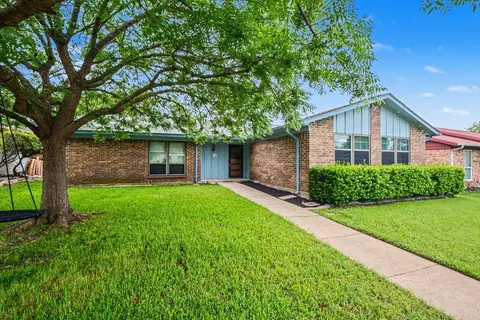 1738 Glouchester Dr, Garland, TX 75044