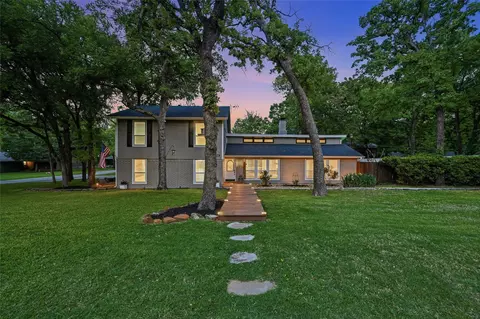320 Tanglewood Ln, Highland Village, TX 75077
