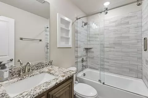 Bath - 2137 Charming Forge Rd, Forney, TX 75126 photo 3 of 4