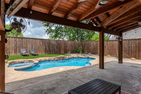 5224 Briarwood Dr, Mckinney, TX 75071