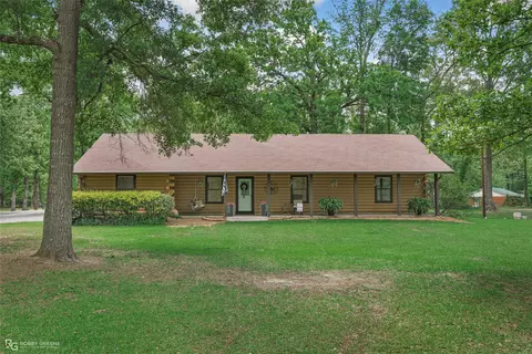 4311 Circle Sq, Mooringsport, LA 71060