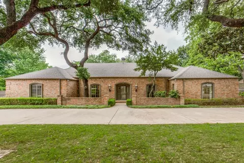 7026 Dartbrook Dr, Dallas, TX 75254