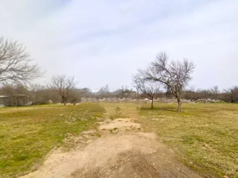 704 Brook St, Jacksboro, TX 76458