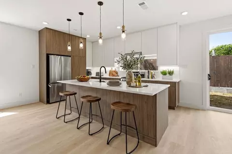 415 N Patton Ave, Dallas, TX 75203