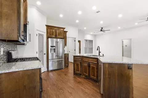 Kitchen - 809 Schneider Rd, Howe, TX 75459 photo 2 of 3