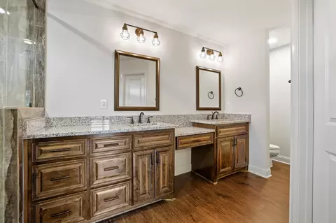 Bath - 809 Schneider Rd, Howe, TX 75459 photo 1 of 4