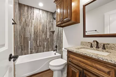 Bath - 809 Schneider Rd, Howe, TX 75459 photo 4 of 4