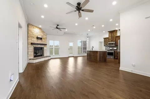 Living - 809 Schneider Rd, Howe, TX 75459 photo 1 of 6