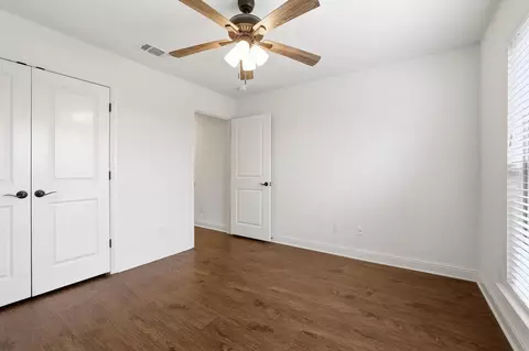 Bedroom - 809 Schneider Rd, Howe, TX 75459 photo 4 of 6