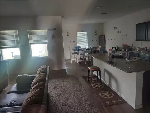 Living - 1909 Wolf Run, Anna, TX 75409 photo 1 of 2