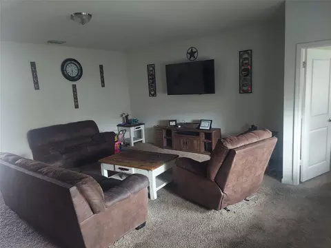 Living - 1909 Wolf Run, Anna, TX 75409 photo 2 of 2
