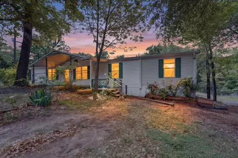 101 Garner Dr, Mabank, TX 75156