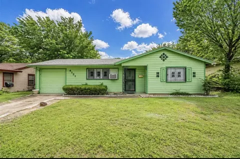 4121 Wilhelm St, Fort Worth, TX 76119