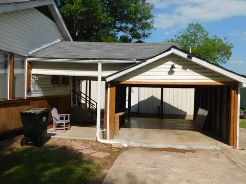 Exterior - 105 NW 2nd, Springhill, LA 71075 photo 5 of 6