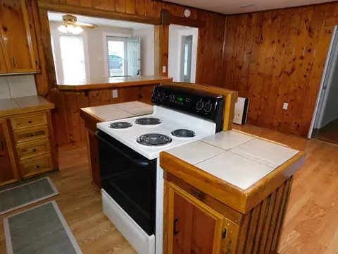 Kitchen - 105 NW 2nd, Springhill, LA 71075 photo 4 of 5