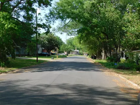 View/Area - 105 NW 2nd, Springhill, LA 71075 photo 1 of 1