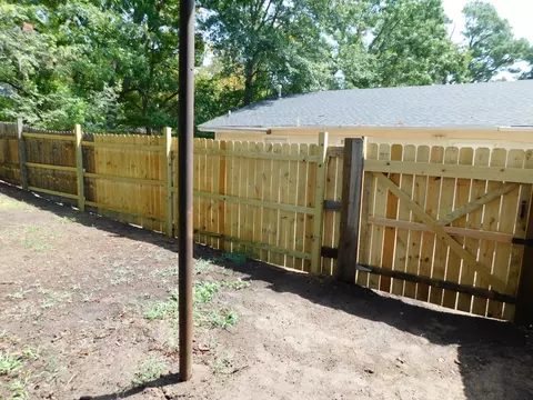 Exterior - 105 NW 2nd, Springhill, LA 71075 photo 9 of 9