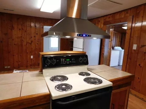 Kitchen - 105 NW 2nd, Springhill, LA 71075 photo 4 of 4