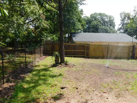 Exterior - 105 NW 2nd, Springhill, LA 71075 photo 6 of 9
