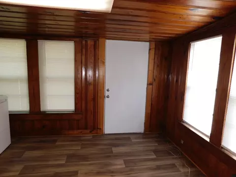 Exterior - 105 NW 2nd, Springhill, LA 71075 photo 6 of 6