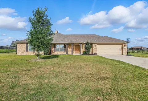 Exterior - 240 Springwood Ranch Loop, Springtown, TX 76082 photo 5 of 5