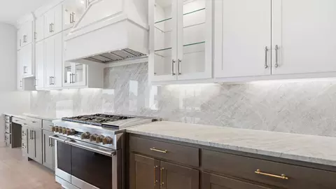 Kitchen - 108 Chesterfield Ln, Heath, TX 75032 photo 2 of 3