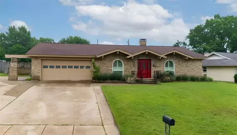 6316 Tosca Dr, Haltom City, TX 76180