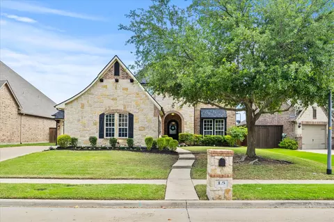 15 Wimbledon Ct, Heath, TX 75032